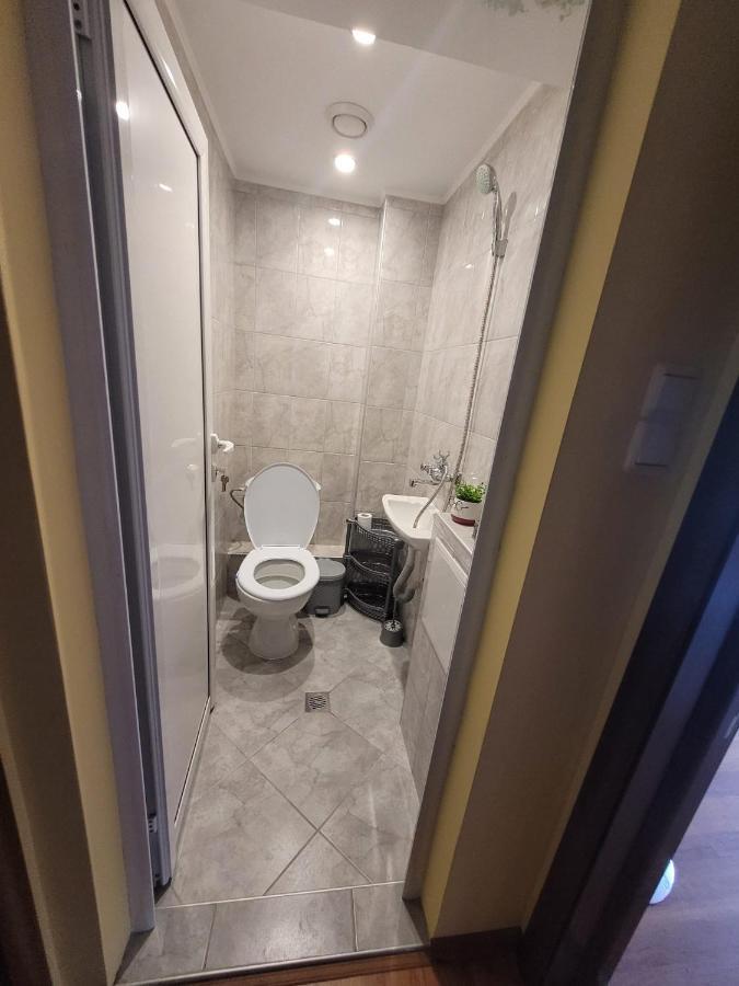 Roma Hostel Varna ภายนอก รูปภาพ
