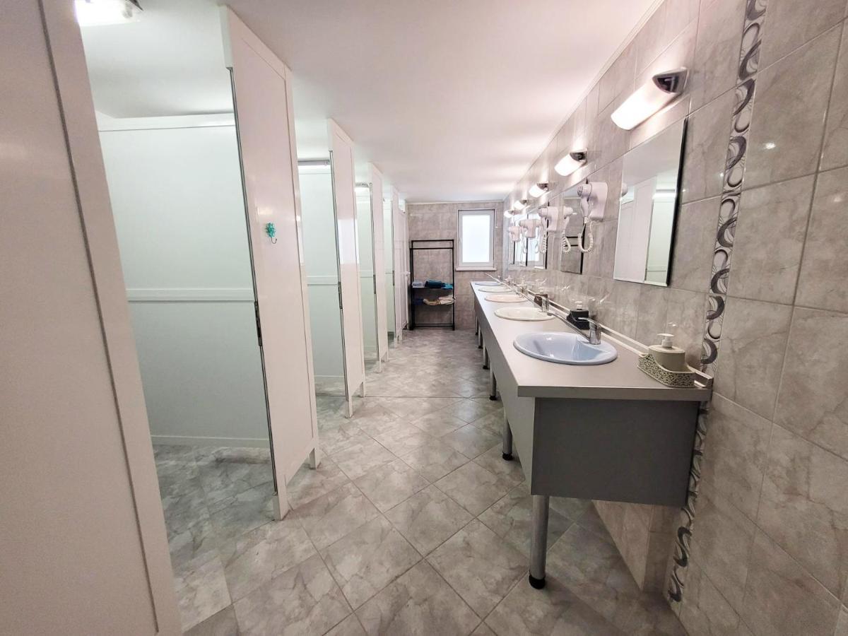 Roma Hostel Varna ภายนอก รูปภาพ