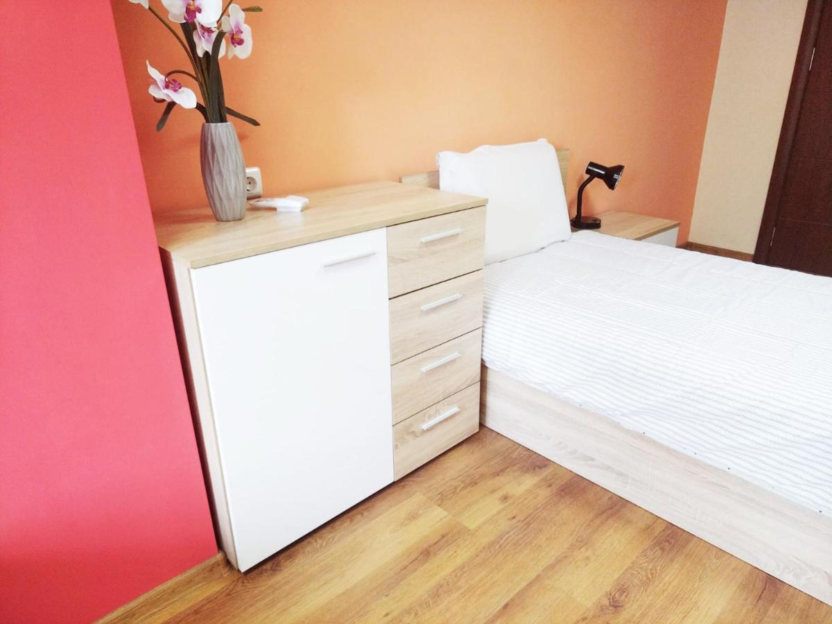 Roma Hostel Varna ภายนอก รูปภาพ