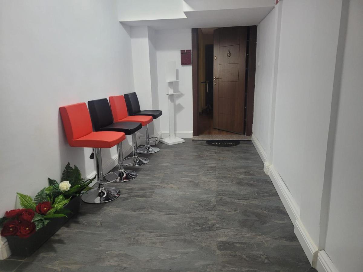 Roma Hostel Varna ภายนอก รูปภาพ